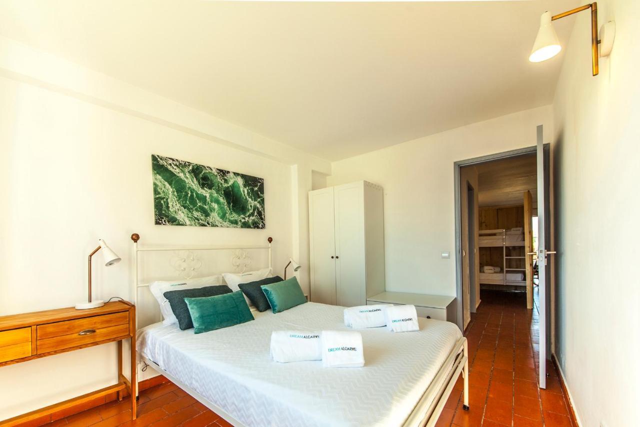 B20 - Sun&Pool Apartment Lagos Bagian luar foto