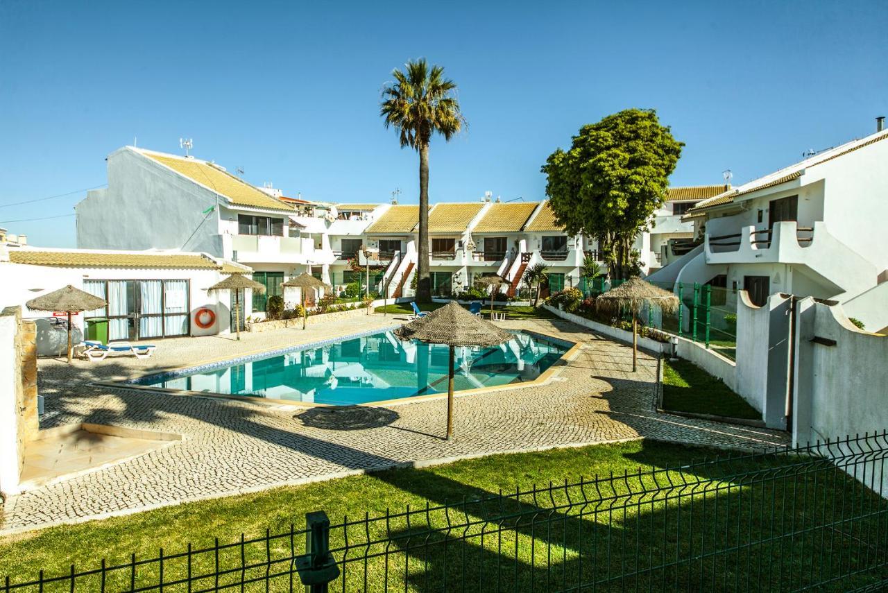 B20 - Sun&Pool Apartment Lagos Bagian luar foto
